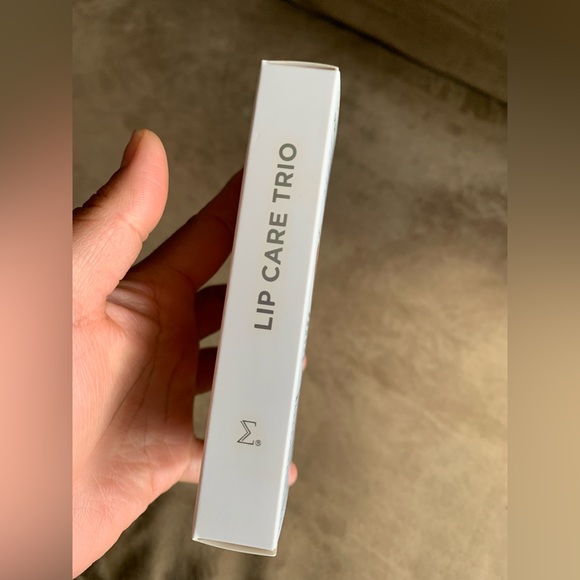 NIB Sigma Beauty Lip Care Trio (Lip Balm, Lip Gloss, Lip Mask) Makeup - Picture 10 of 11